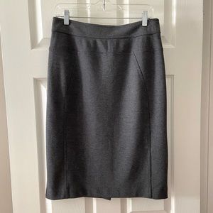 Adrienne Vittadini Classic Grey Skirt, Size 8